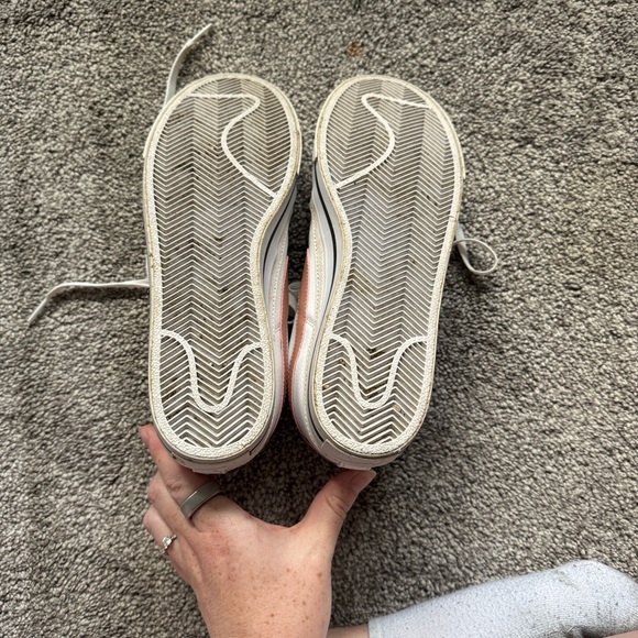 Women's Nike White and Pink Sneakers - Picture 3 of 6